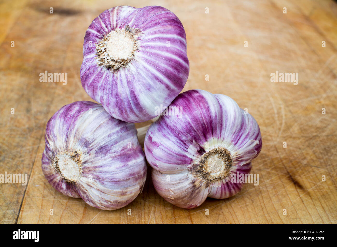 Aglio Rosso che è su legno impilate, food ispirato Foto Stock