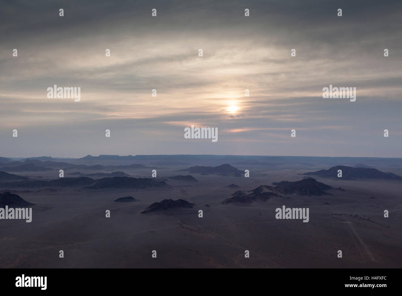 La mongolfiera all'alba, Namib-Naukluft National Park, Namibia Foto Stock