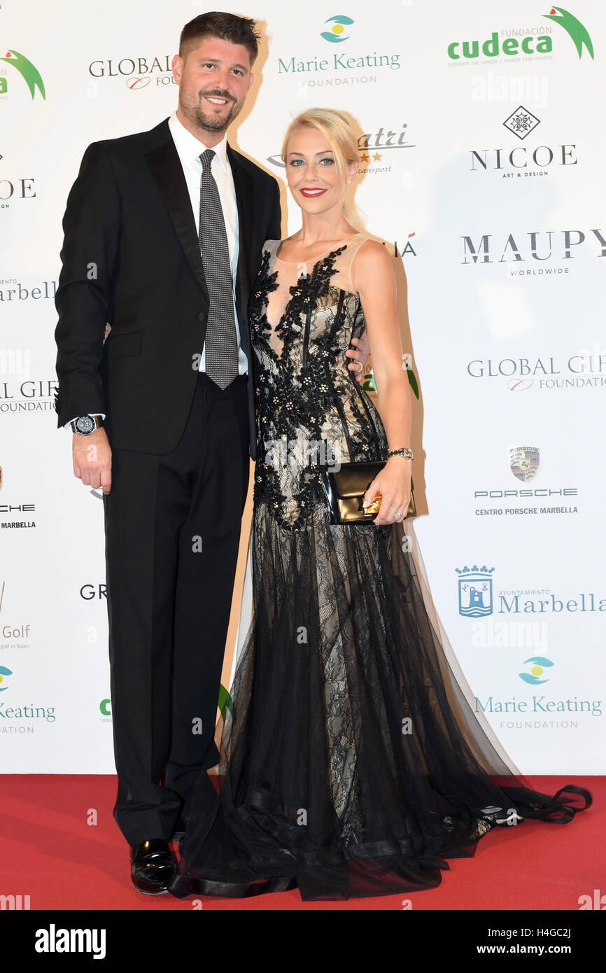 Marbella, Spagna. 15 ottobre, 2016. Alex Goward e Laura Hamilton durante il dono globale di Gala in Marbella sabato 15 ottobre 2016 Credit: Gtres Información más Comuniación on line,S.L./Alamy Live News Foto Stock