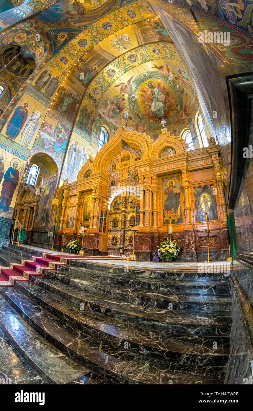 ST. PETERSBURG, Russia - 14 luglio 2016: Interno della chiesa del Salvatore sul Sangue versato. Punto di riferimento architettonico e monumento t Foto Stock