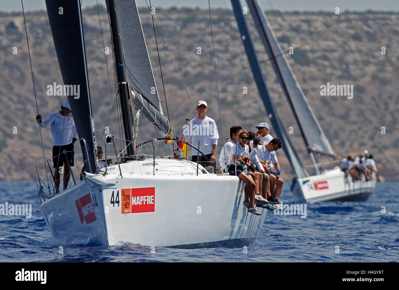 Spagna Royal re Felipe in barca a vela con la barca a vela Aifos durante la Coppa del re. Sulle sue vacanze estive a Maiorca. Foto Stock