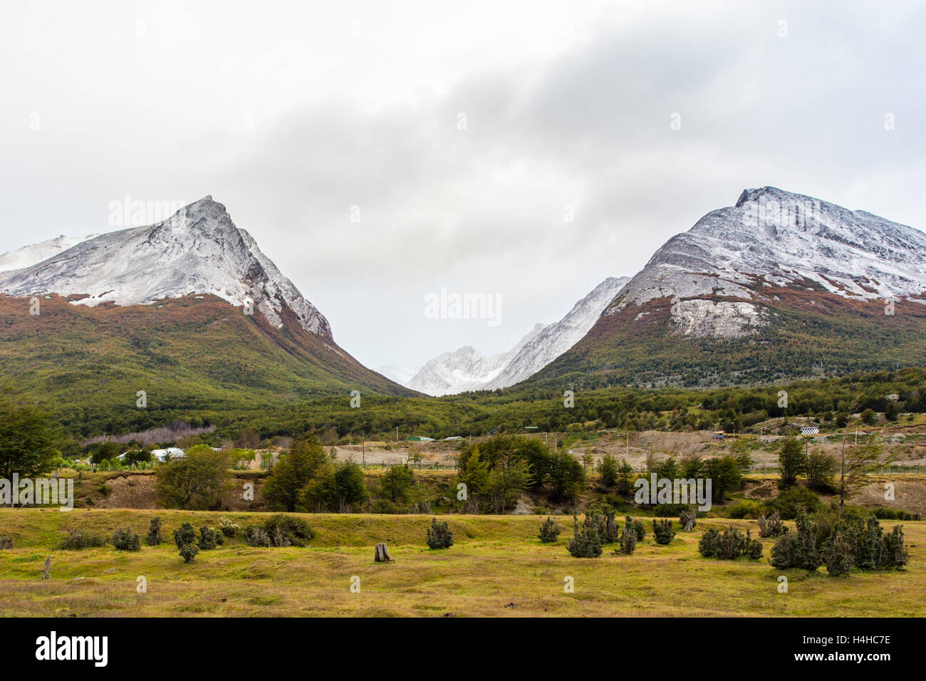 A forma di U della valle del ghiacciaio in Tierra del Fuego Foto Stock