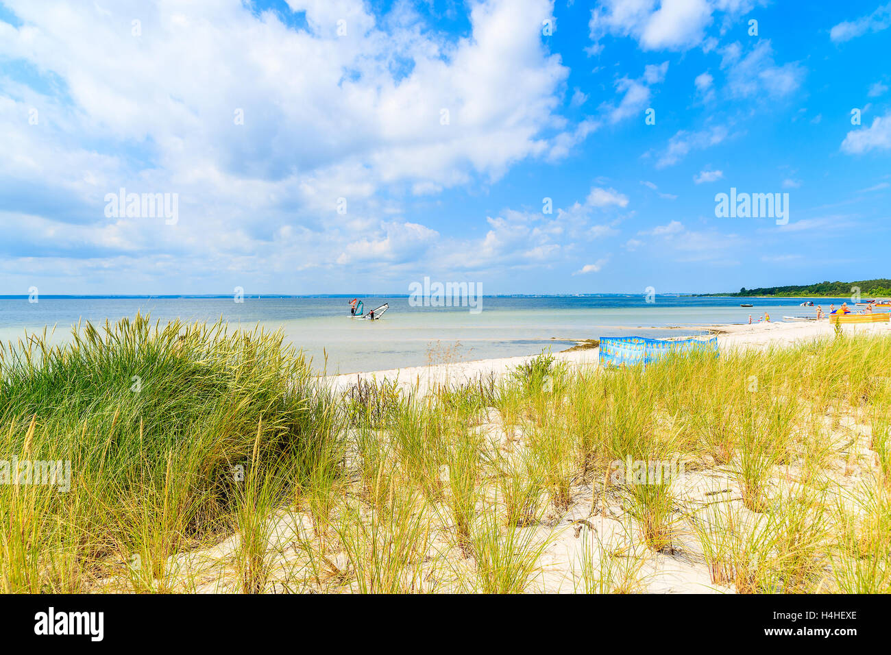 Una vista della spiaggia con dune di sabbia in Kuznica villaggio sulla Penisola di Hel, Mar Baltico, Polonia Foto Stock