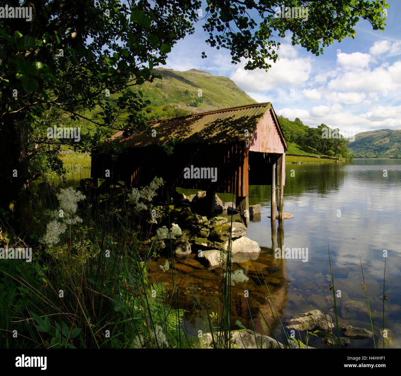 Il Boathouse a Llyn Gwynant Snowdonia Foto Stock