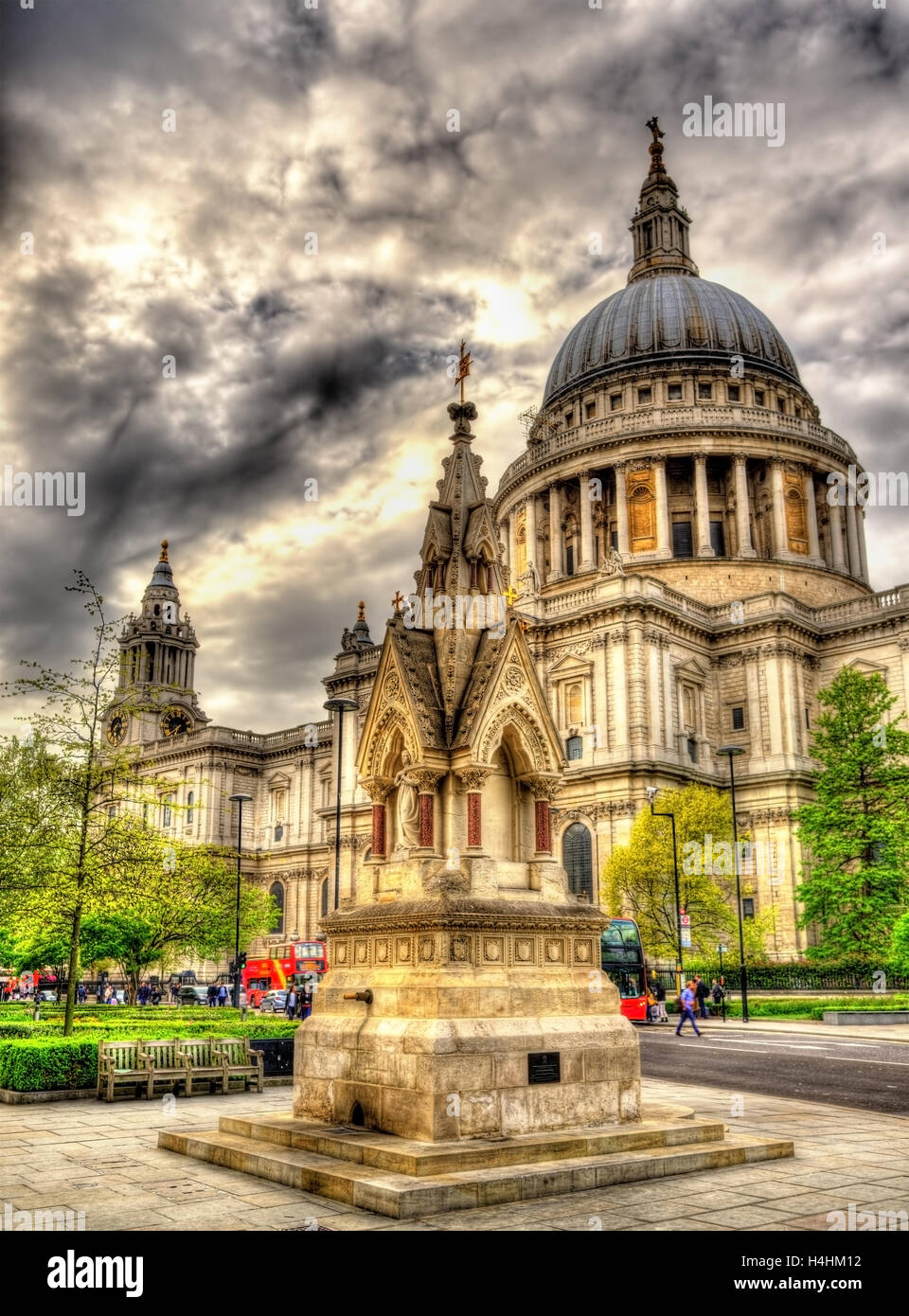 Vista della cattedrale di San Paolo a Londra - Inghilterra Foto Stock