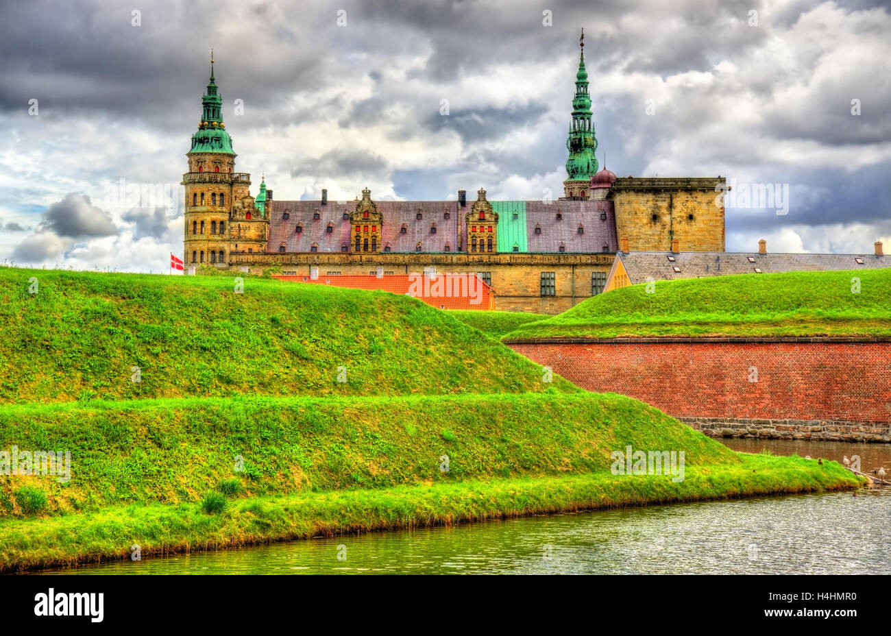 Il Castello di Kronborg, noto come Elsinore nel dramma del borgo - Danimarca Foto Stock