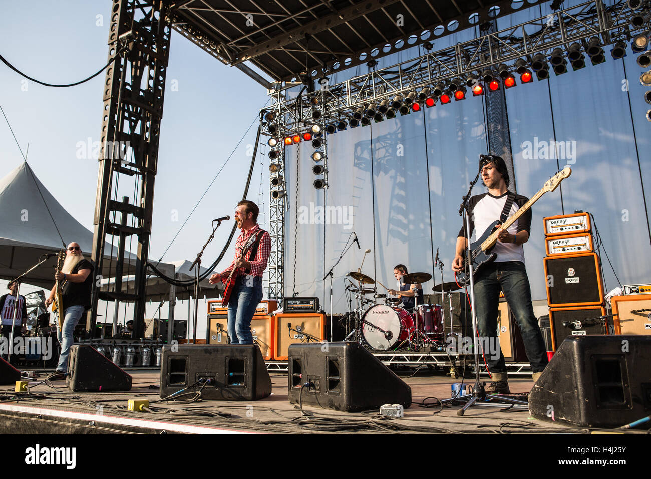 Eagles of Death Metal eseguire a RIOT Fest Venerdì, Agosto 29th, 2015, presso il National Western complesso in Denver, CO. Foto Stock