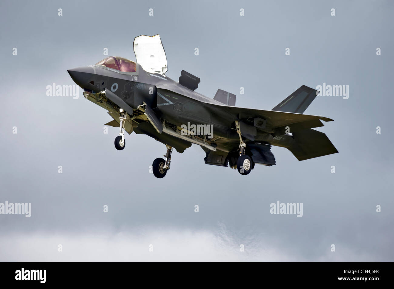 Royal Air Force Lockheed Martin F-35B Lightning ll, Joint Strike Fighter, VMFAT/501, ZM137 a RAF Fairford, Gloucestershire, UK. Foto Stock
