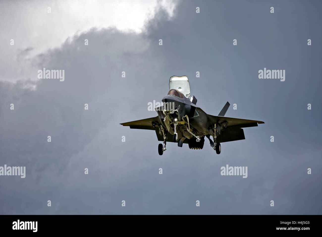 Royal Air Force Lockheed Martin F-35B Lightning ll, Joint Strike Fighter, VMFAT/501, ZM137 a RAF Fairford, Gloucestershire, UK. Foto Stock
