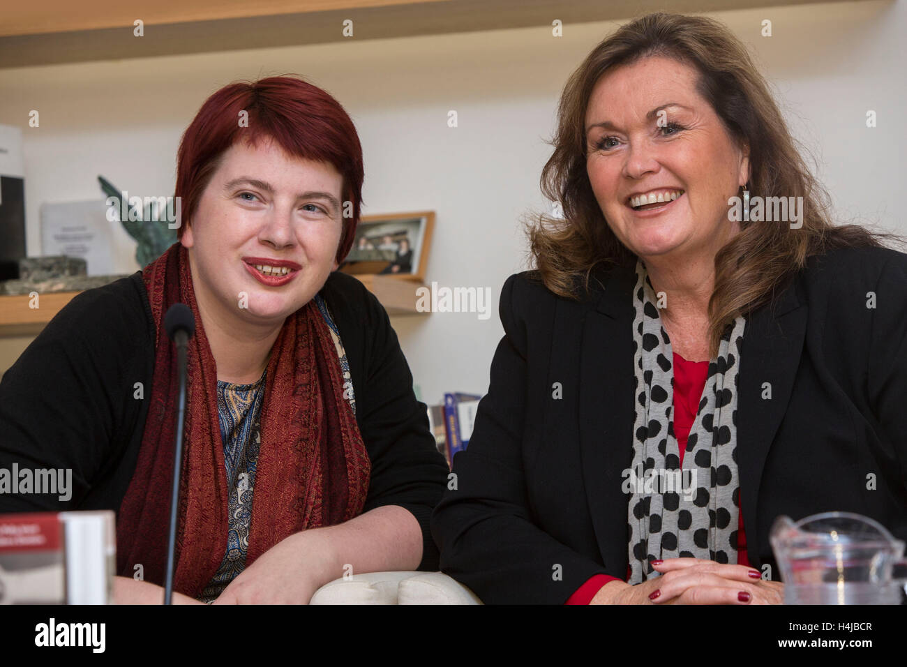 Wendy Holden, Judyta Matyasova Foto Stock