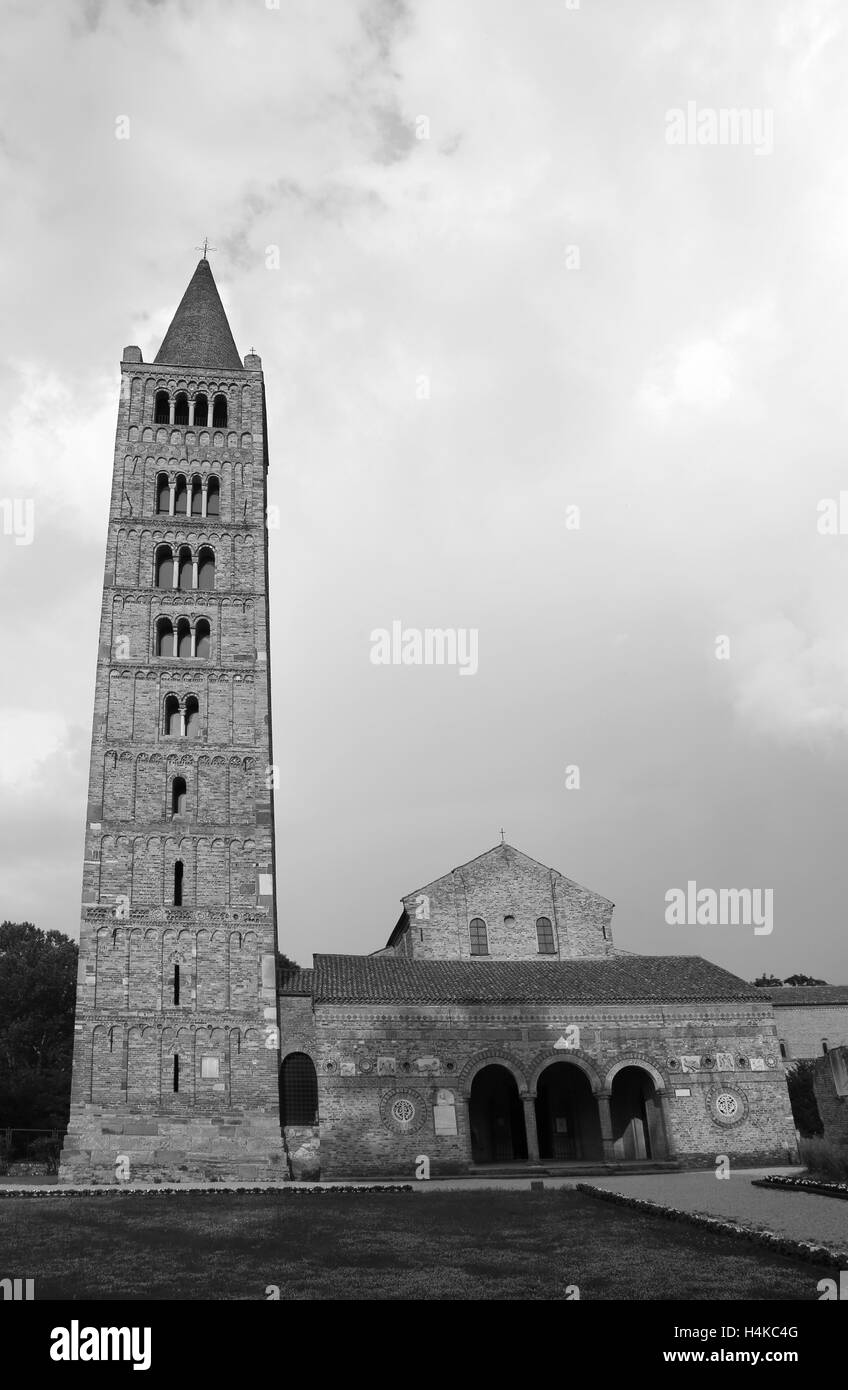 Celebre Abbazia di Pomposa nella regione Emilia Romagna in Italia centrale Foto Stock