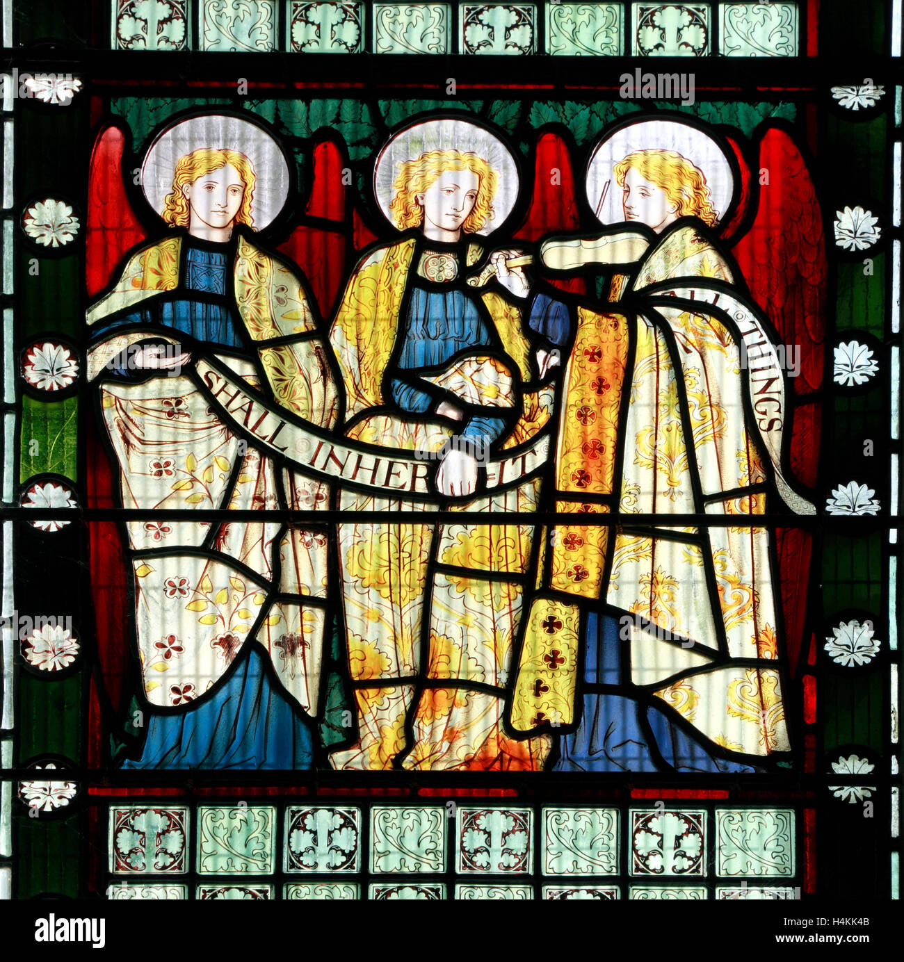Angeli in vetro colorato da Henry Holiday, Holliday, 1873, pre-Raphaelite stile, Stanhoe, Norfolk England Regno Unito Foto Stock