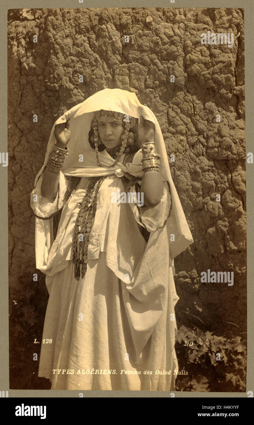 Tipi algerini donna di Ouled Nai ¨ Ls, l'Neurdein fotografie di Algeria  compresi bizantina e rovine romane in Tébessa Foto stock - Alamy