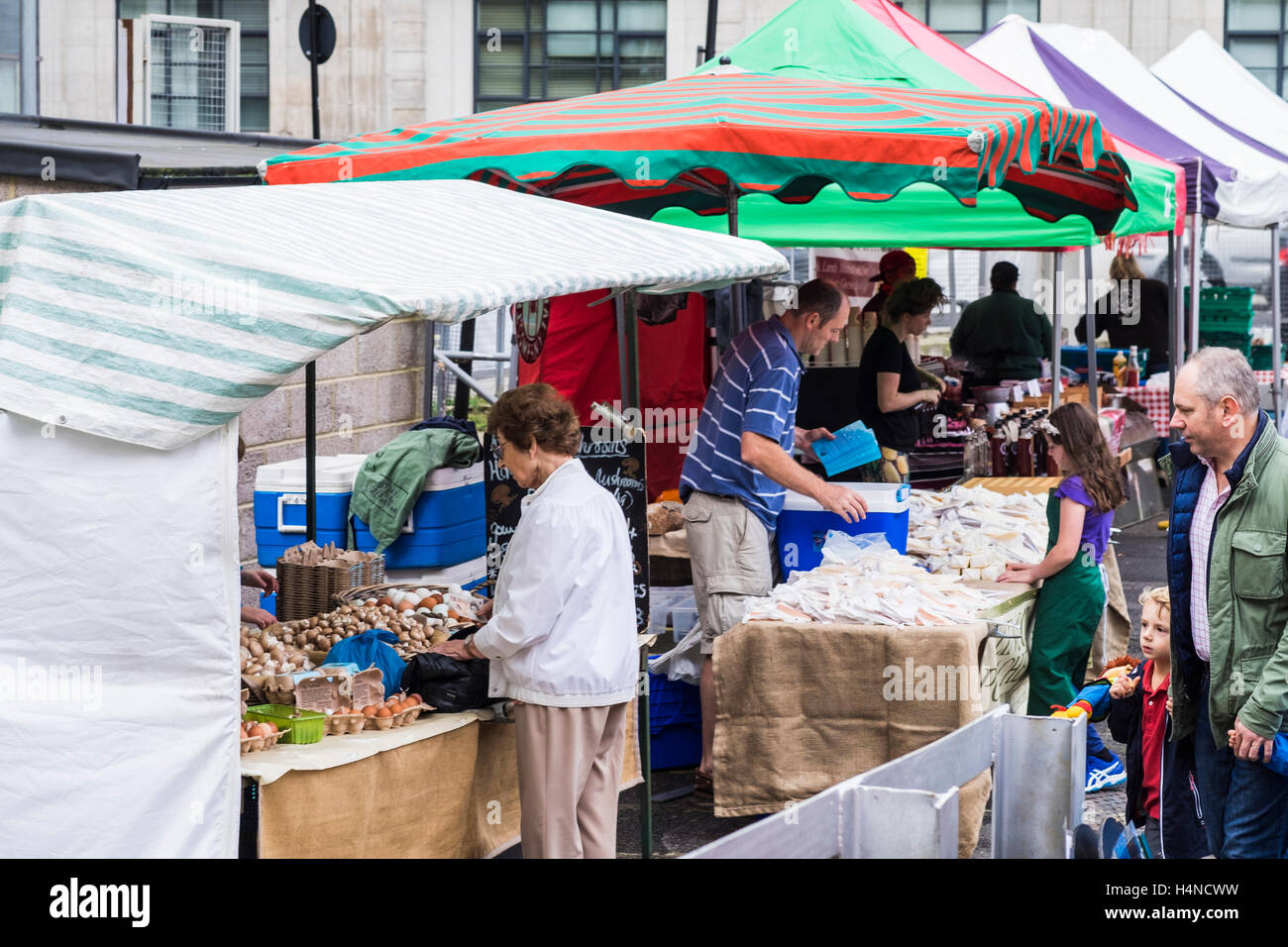 Marylebone Farmers Market, Marylebone, London, England, Regno Unito Foto Stock
