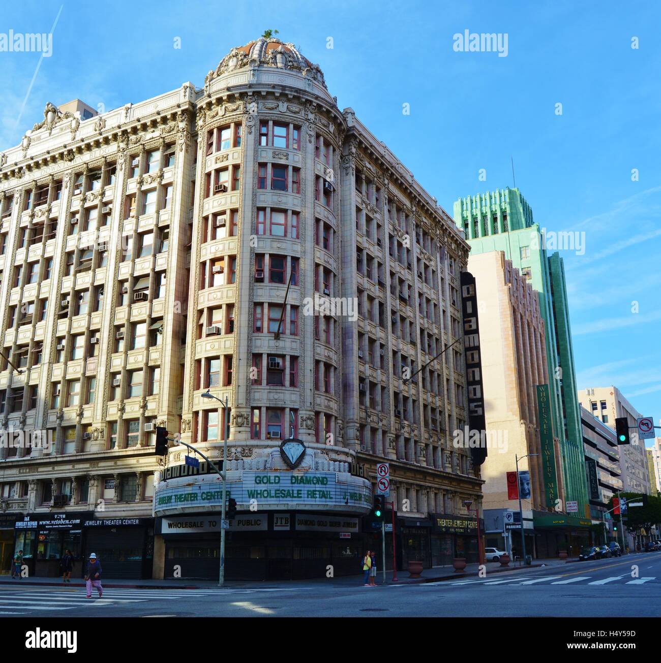 La Warner Brothers edificio a 7° e Hill Street un isolato da Broadway nel centro di Los Angeles Foto Stock