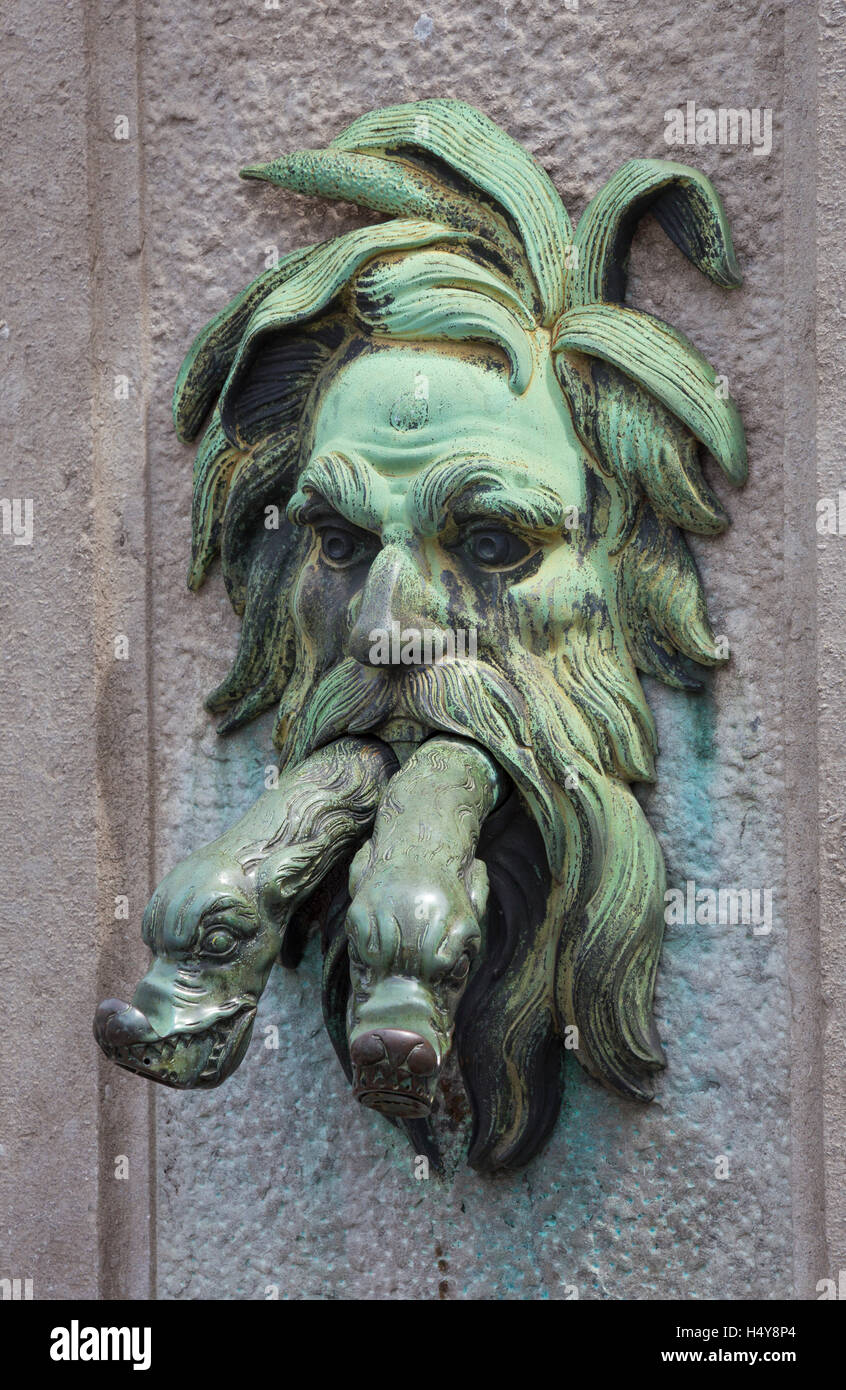 Fontana monumentale di Pieter peperoni in Eiermarkt, Brugge, Belgio Foto Stock