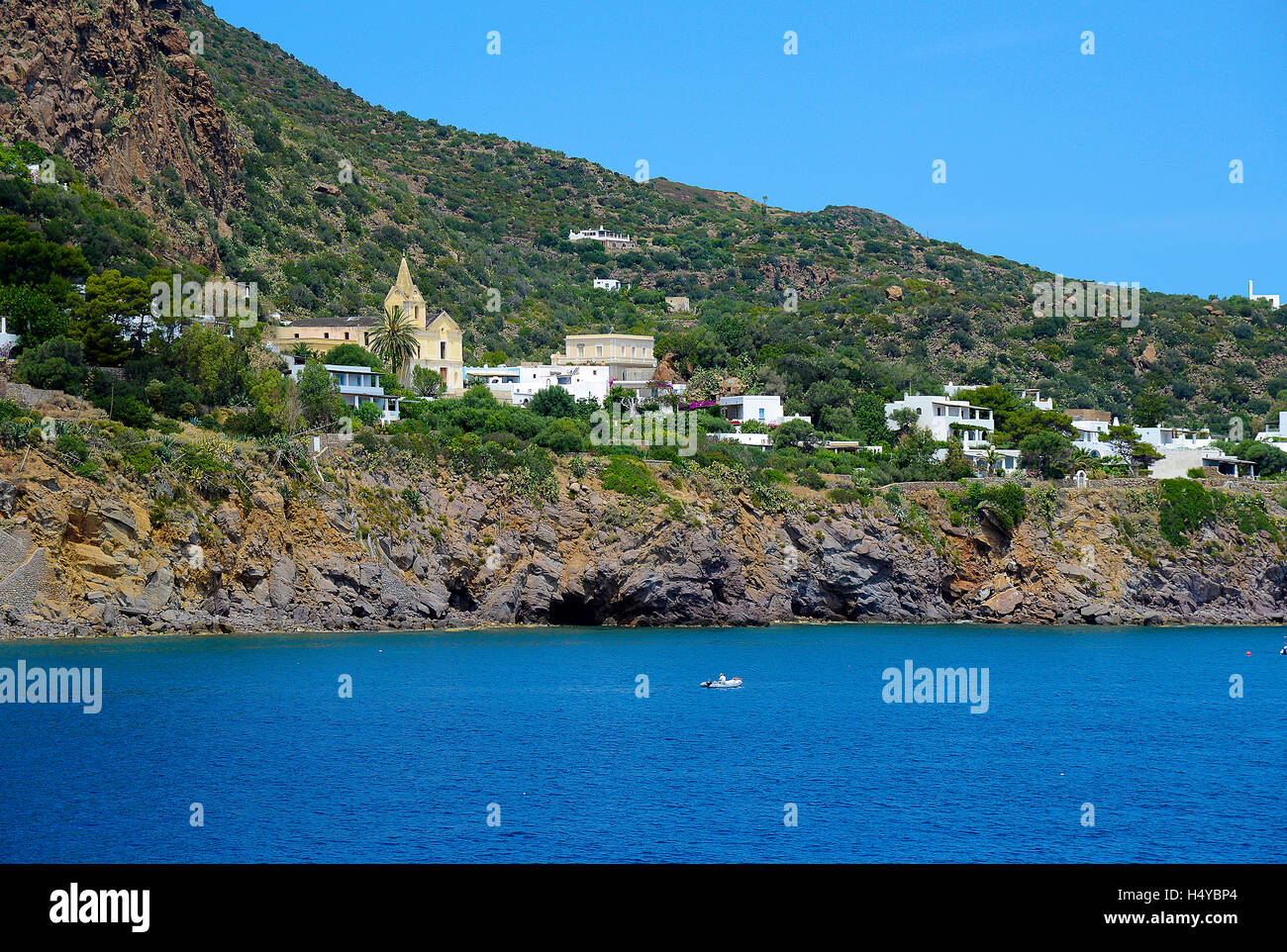 Italia Sicilia Isole Eolie Panarea una vista del villaggio di San Pietro Foto Stock