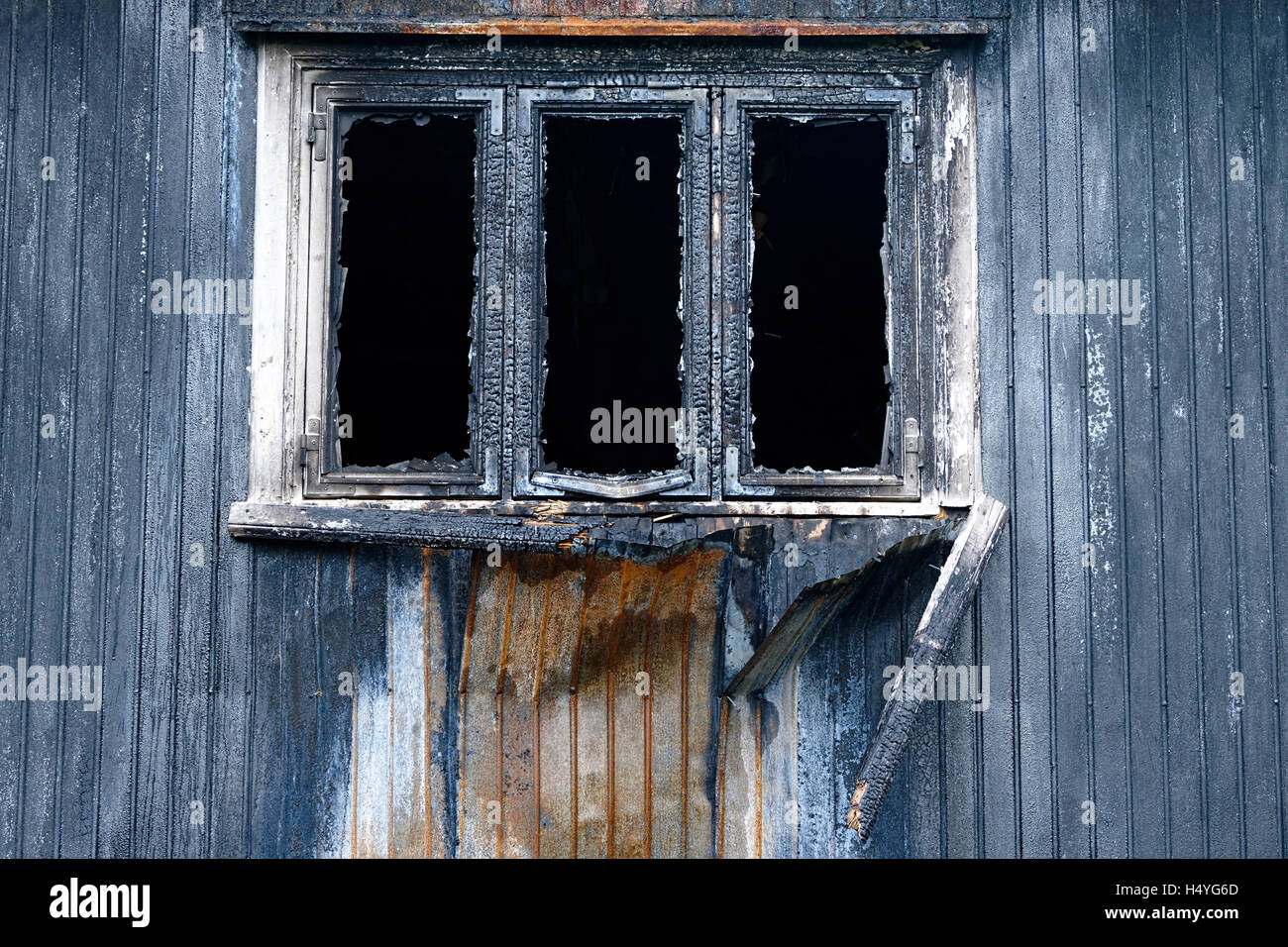 Fuoco bruciato edificio danneggiato,Torshavn, Streymoy, Isole Faerøer, Atlantico del Nord, Europa Foto Stock