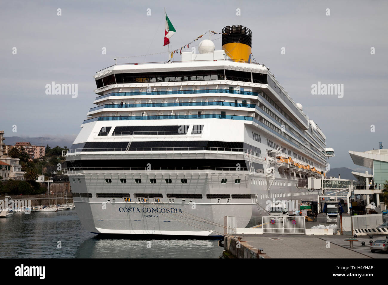 Nave da crociera Costa Concordia nel porto, Savona, Riviera Ligure, Liguria, Italia, Europa Foto Stock