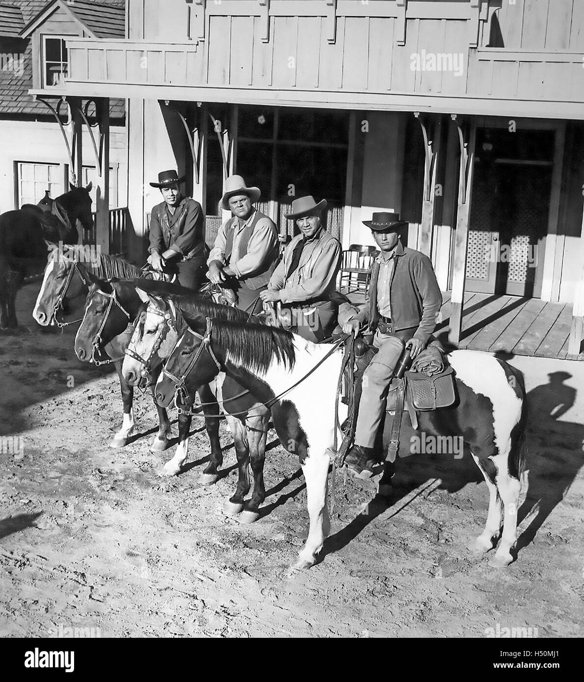 BONANAZA NBC Western serie TV 1959-1973. Cast di stagione 1961 da sinistra: Pernell Roberts, Dan Blocker, Lorne Greene, Michael Landon Foto Stock
