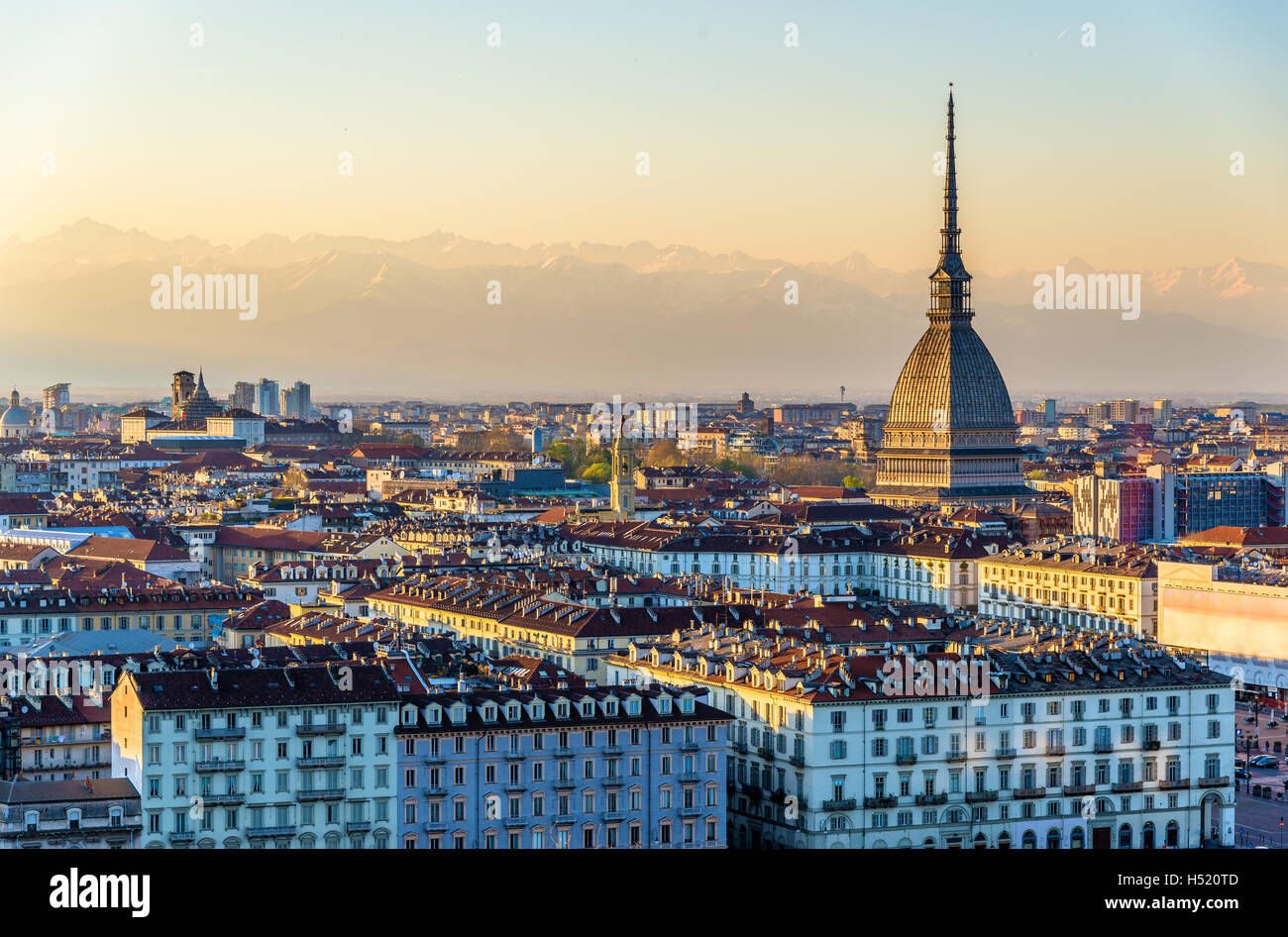 Vista di Torino in serata - Italia Foto Stock