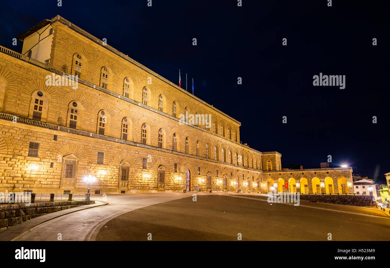 Vista del Palazzo Pitti a Firenze - Italia Foto Stock