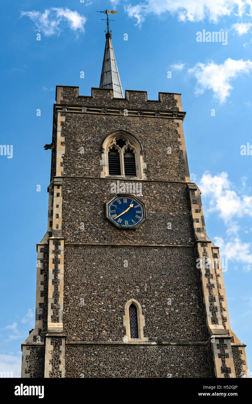 La torre della chiesa parrocchiale di Santa Maria vergine, Ware Hertfordshire Foto Stock