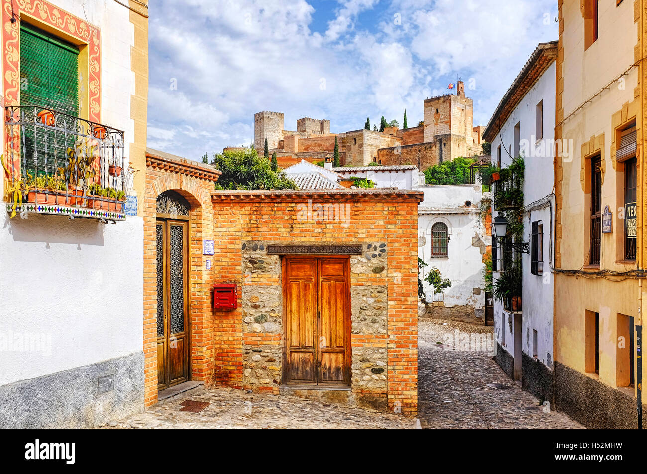 Vista della Alhambra da El Albaycin, Granada, Spagna Foto Stock