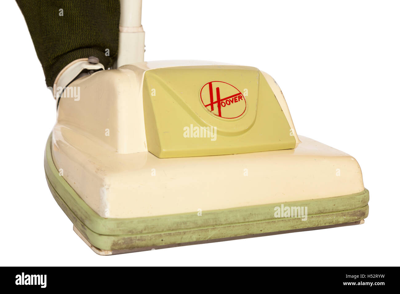 Anni Settanta Hoover aspirapolvere con verde sacchetto per la polvere come un taglio su sfondo bianco. Foto Stock