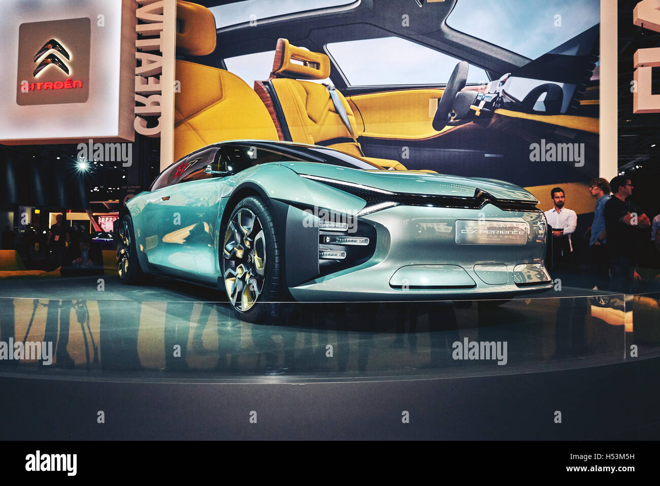 Parigi, Francia - 29 Settembre 2016: 2016 esperienza Citroen Concept presentato sul Motor Show di Parigi a Porte de Versailles Foto Stock