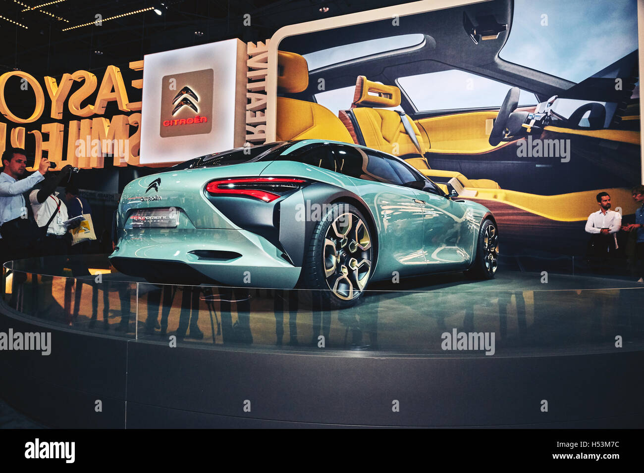 Parigi, Francia - 29 Settembre 2016: 2016 esperienza Citroen Concept presentato sul Motor Show di Parigi a Porte de Versailles Foto Stock