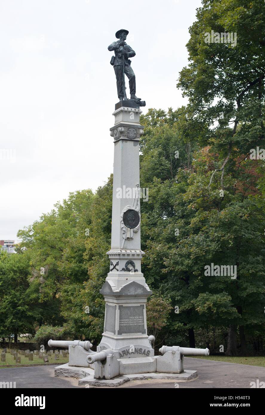 Un monumento al cimitero confederati in Fayetteville, Arkansas, Stati Uniti d'America. Foto Stock