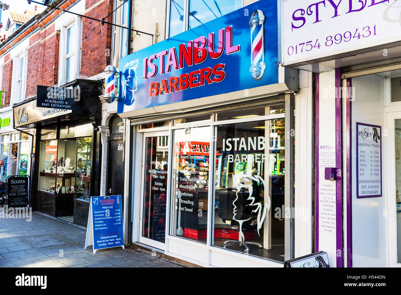 Bagno turco barbieri sul Regno Unito Street Skegness shop REGNO UNITO Inghilterra GB negozi stranieri nel Regno Unito crisi immigrazione tipico high street 2016 Foto Stock