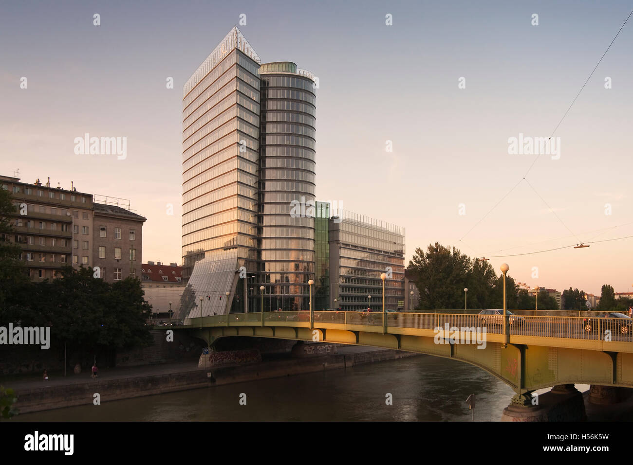 UNIQA Tower, quartiere Leopoldstadt di Vienna, Europa Foto Stock