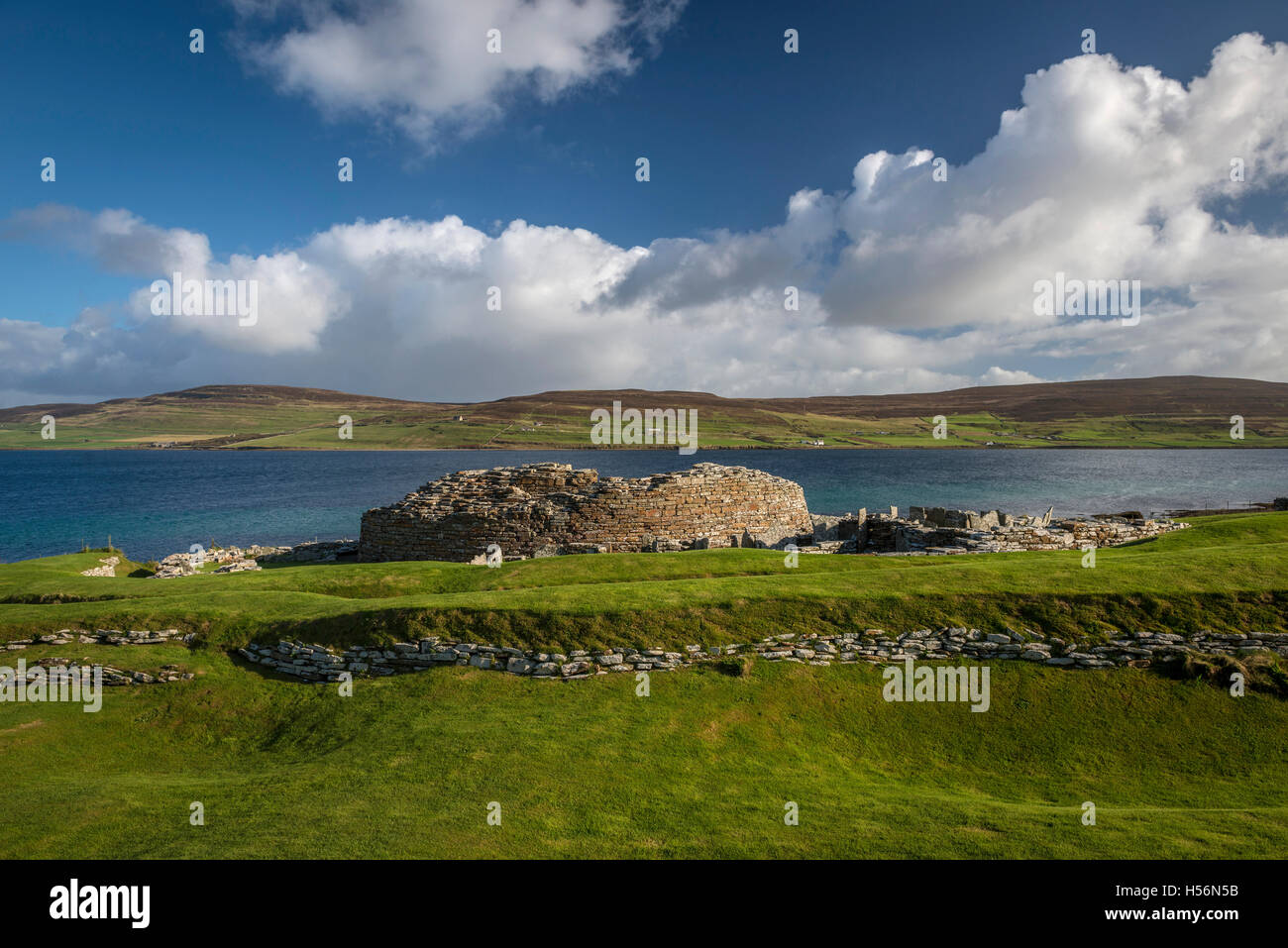 Età del Ferro Broch di Gurness sulla terraferma e Isole Orcadi Scozia, Regno Unito Foto Stock