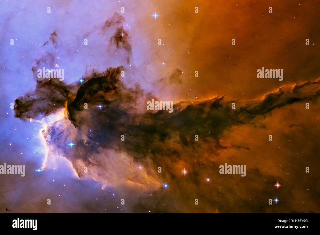 Eagle Nebula. Gas e polvere sorge dal vivaio stellare. Foto Stock