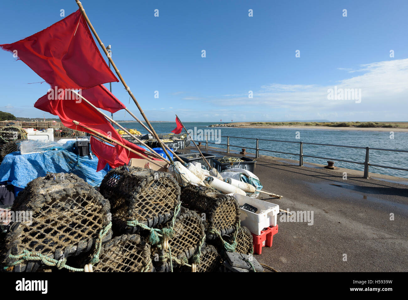 Granchi e aragoste cantre, Mudeford Quay, Christchurch Harbour, Dorset, England, Regno Unito Foto Stock