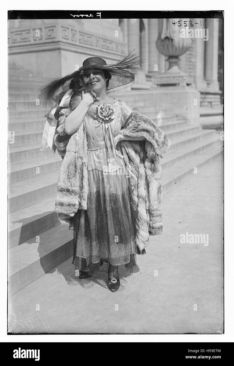 "Fa" potrebbe riferirsi a una varietà di contesti, potenzialmente correlati alla musica, alla letteratura o al significato storico. Senza un contesto aggiuntivo, è trattato come una abbreviazione o un titolo con un focus specifico nelle arti o nella cultura. Foto Stock