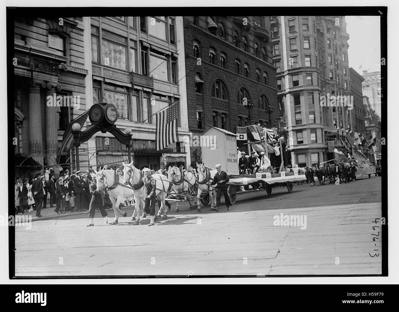 Questo si riferisce al mese di luglio, che è il settimo mese dell'anno nel calendario gregoriano. È comunemente associato all'estate nell'emisfero settentrionale e all'inverno nell'emisfero meridionale. Potrebbe essere necessario un contesto più ampio per comprenderne il significato in un particolare evento o contesto. Foto Stock