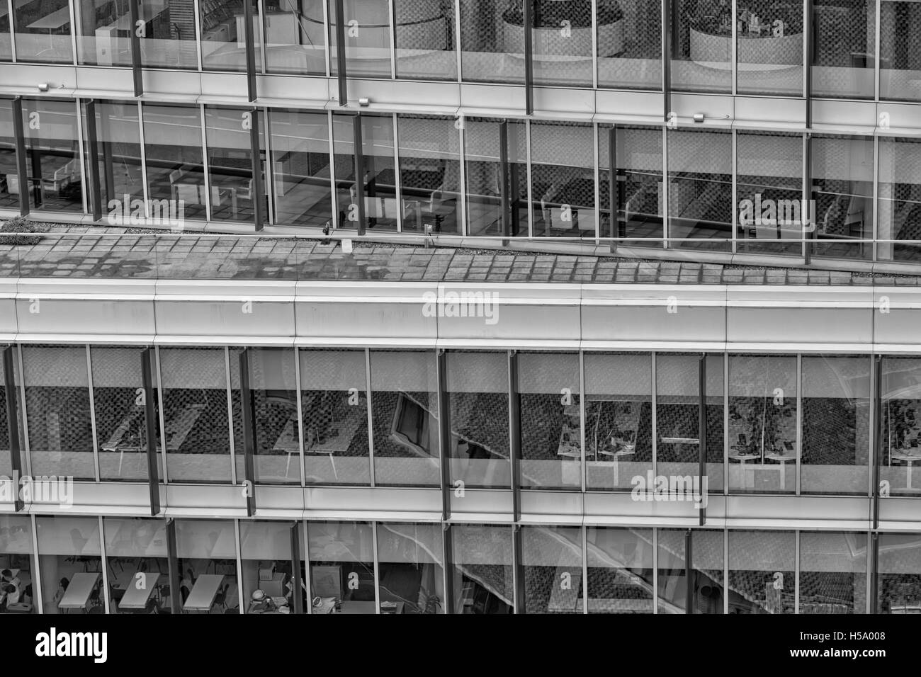 Esterno della pinna blu edificio accanto alla Tate Modern nuova estensione Foto Stock