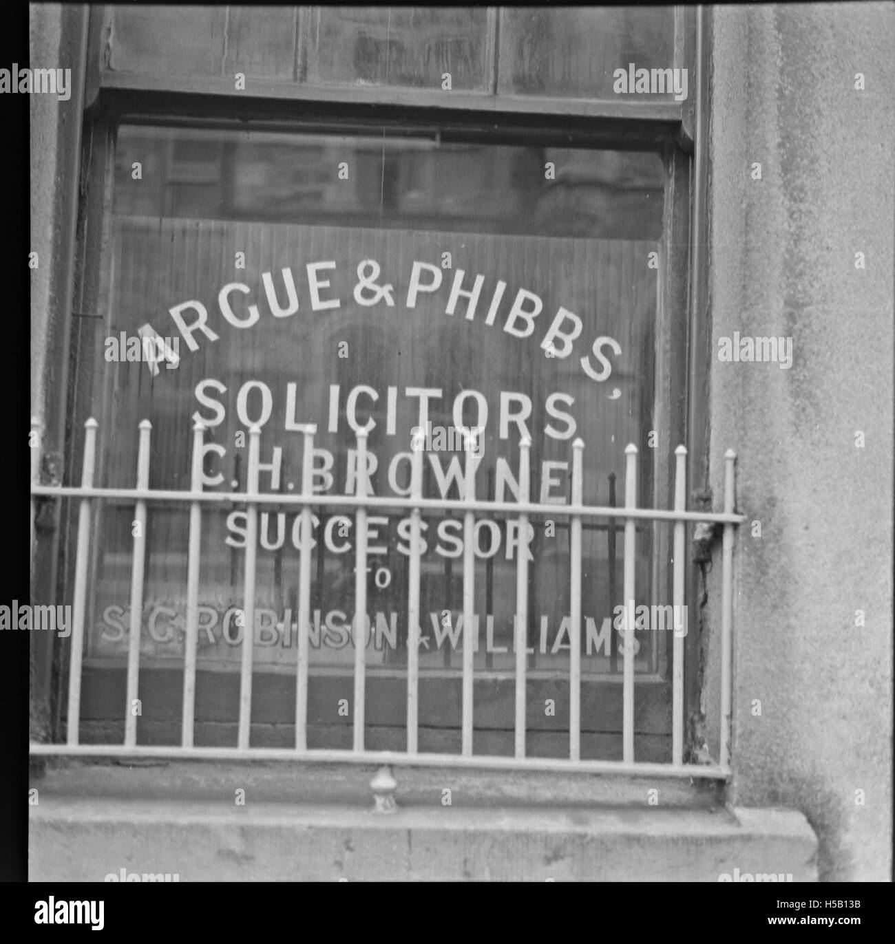 Il titolo "6 non discutere mai" si riferisce probabilmente a un Consiglio o a un principio guida. Potrebbe simboleggiare una dichiarazione o un tema relativo alla risoluzione dei conflitti o alla condotta personale. Foto Stock