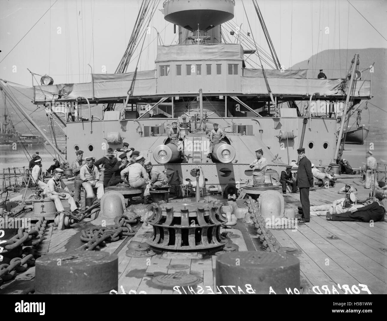3 First Class Battleship si riferisce a una classificazione delle navi da guerra, indicando che tre navi di questo tipo erano in servizio o erano oggetto di riferimento nel contesto della storia navale. Queste navi avrebbero fatto parte della flotta navale di una nazione. Foto Stock