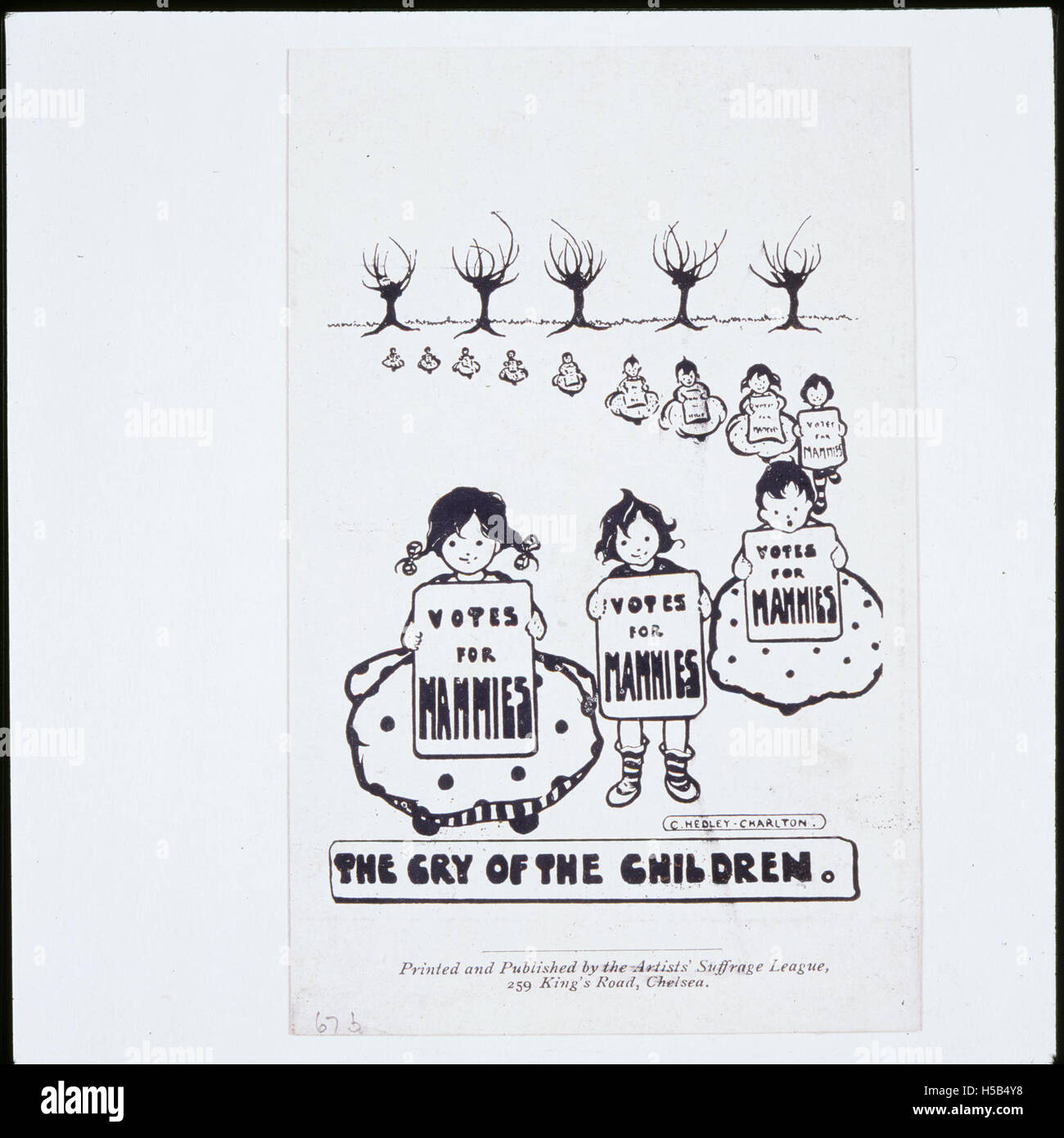 The Mary Lowndes album è una raccolta di opere dell'artista Mary Lowndes, nota per i suoi contributi alle arti e ai movimenti sociali. L'album mostra probabilmente le sue creazioni artistiche e il coinvolgimento in cause culturali o politiche. Foto Stock