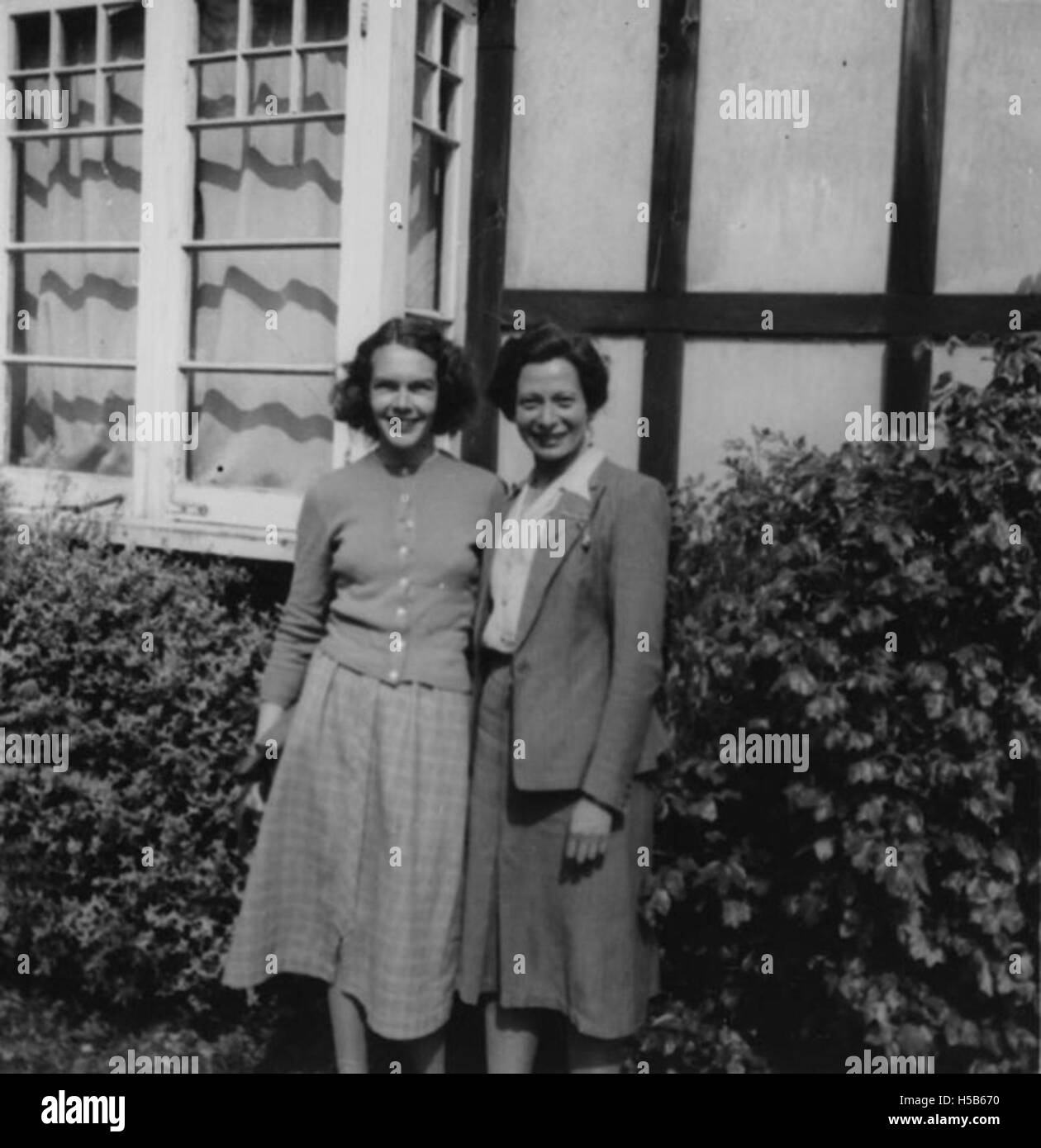 Il Research Students Association Weekend tenutosi a Hastings nel 1948 ha riunito gli studenti per un periodo di scambio intellettuale e di costruzione della comunità. L'evento faceva parte di una più ampia cultura accademica del tempo. Foto Stock Il Research Students Association Weekend tenutosi a Hastings nel 1948 ha riunito gli studenti per un periodo di scambio intellettuale e di costruzione della comunità. L'evento faceva parte di una più ampia cultura accademica del tempo. Foto Stock