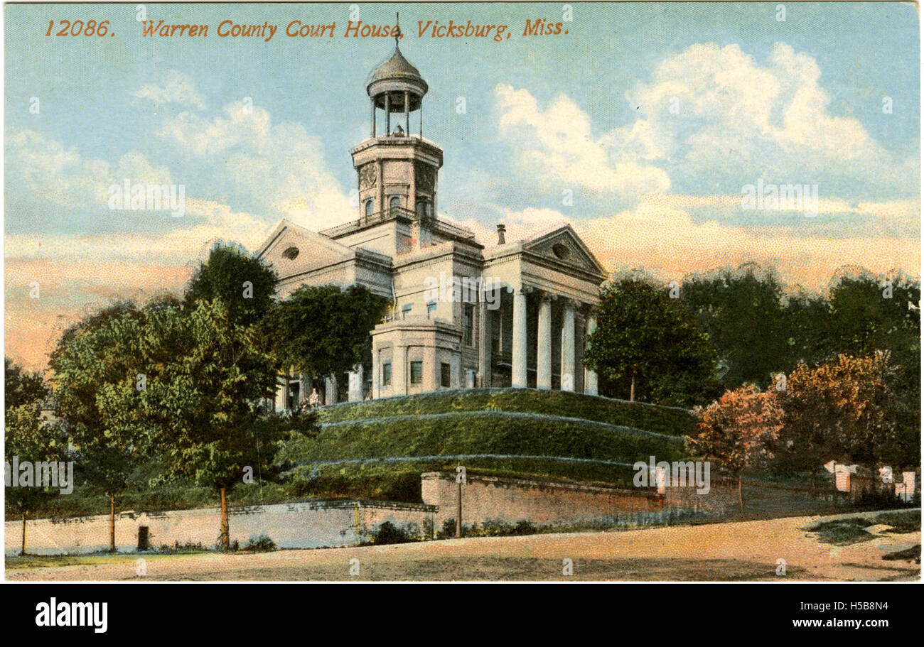 Il tribunale della contea di Warren a Vicksburg, Mississippi, un edificio storico significativo che funge da centro di procedimenti legali nella zona, che riflette la storia giudiziaria della regione. Foto Stock