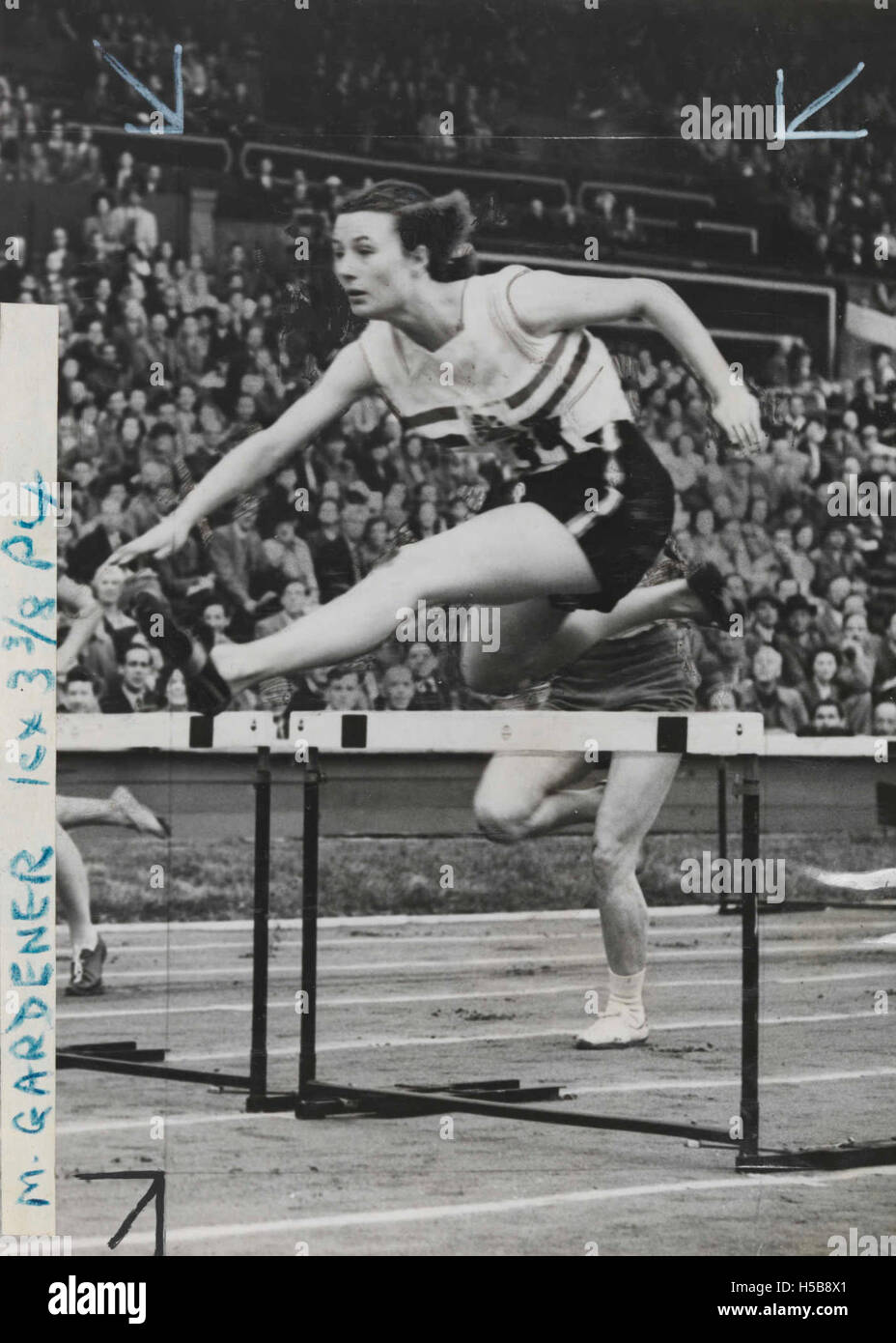 Maureen Gardner, un'atleta britannica, ha partecipato ai Giochi olimpici del 1948 svoltisi a Londra, segnando un momento significativo nella storia dello sport britannico dopo la seconda guerra mondiale. Foto Stock