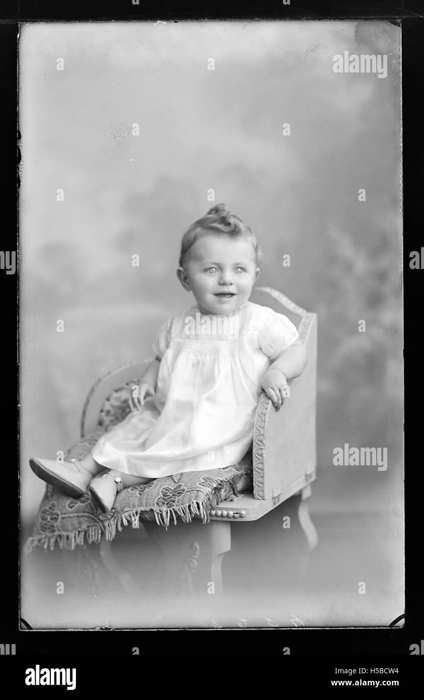 Riferimento a un documento di archivio specifico, identificato come D1422B76378 F 006A, probabilmente relativo a record storici o transazioni di proprietà. Foto Stock