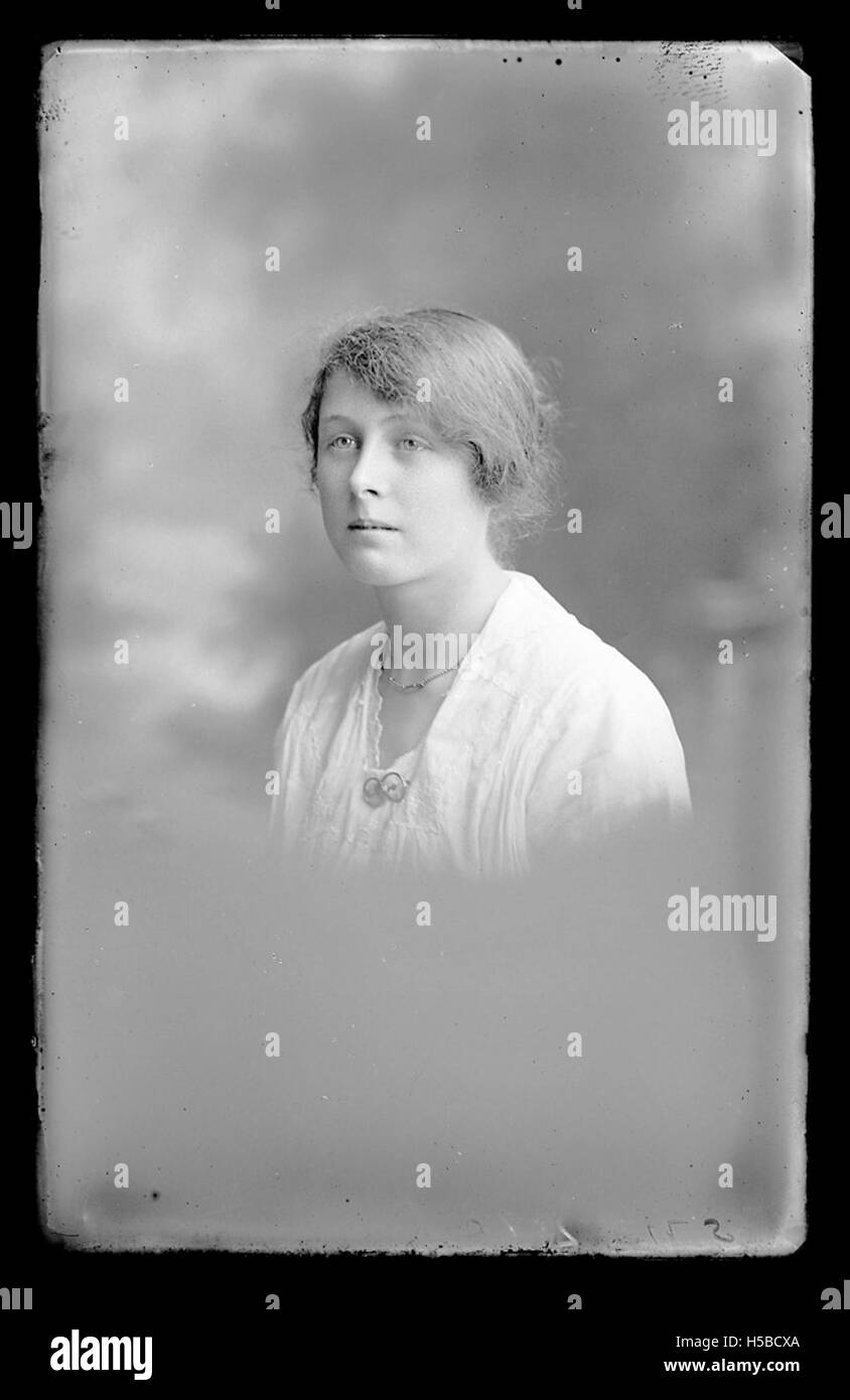 Questo titolo si riferisce a uno specifico riferimento di archivio o catalogo, potenzialmente una fotografia o un documento identificato dal codice D1422B76378 i 007A, che offre dettagli minimi. Foto Stock