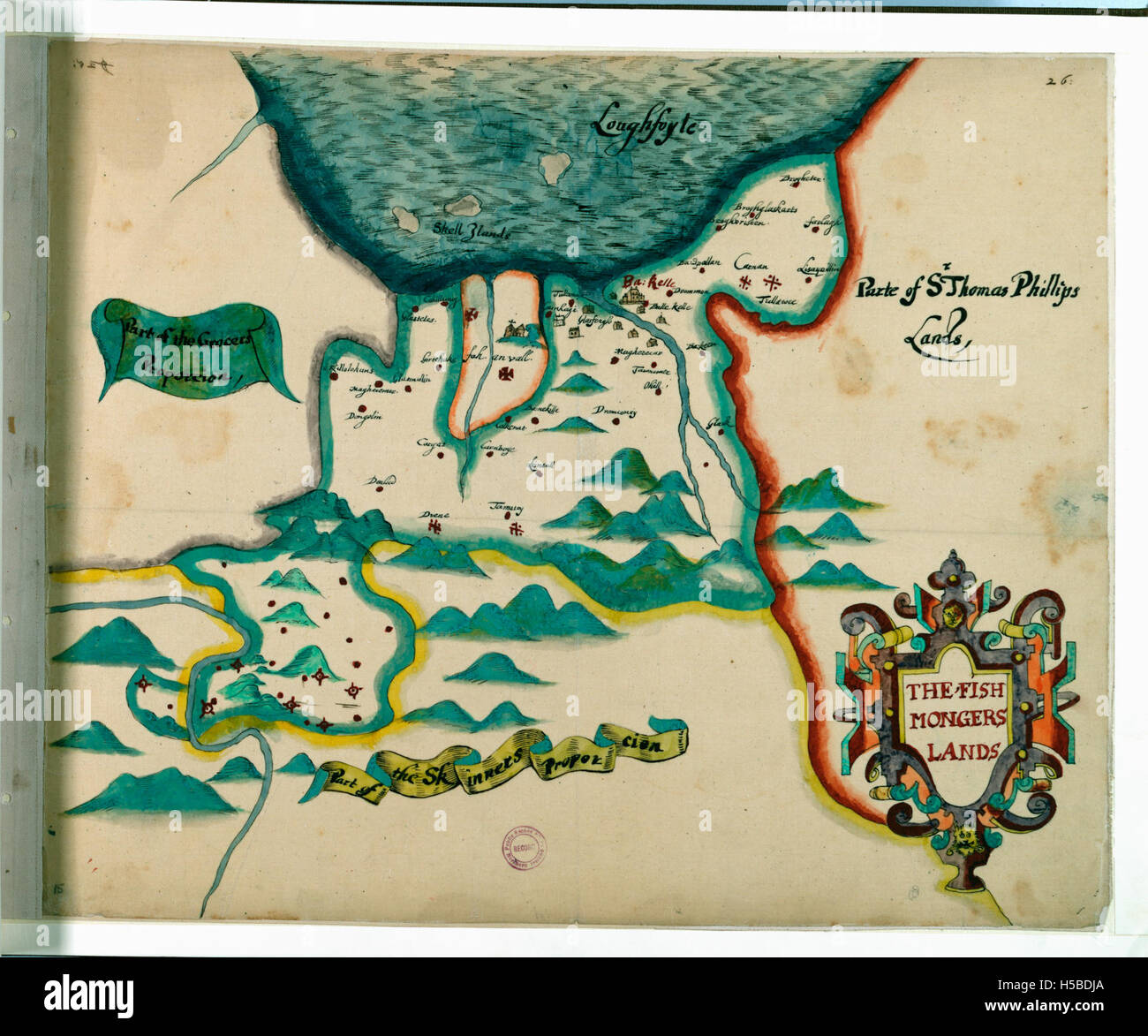 Un riferimento alle terre dei Fishmongers a Londonderry, di proprietà delle Phillips Companies, che si occupavano del commercio dei fishmonger. L'immagine o il documento probabilmente coinvolge terreni, indagini e piani di sviluppo per quest'area a Londra. Foto Stock