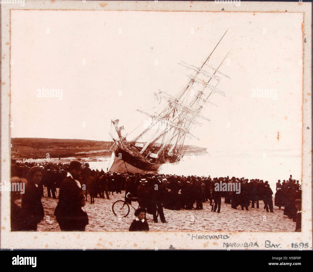 Il naufragio *Hereward* si è verificato a Maroubra Beach, catturando un significativo evento marittimo nella storia australiana. Foto Stock